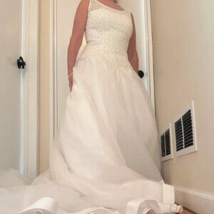 Ball Gown Wedding Dress